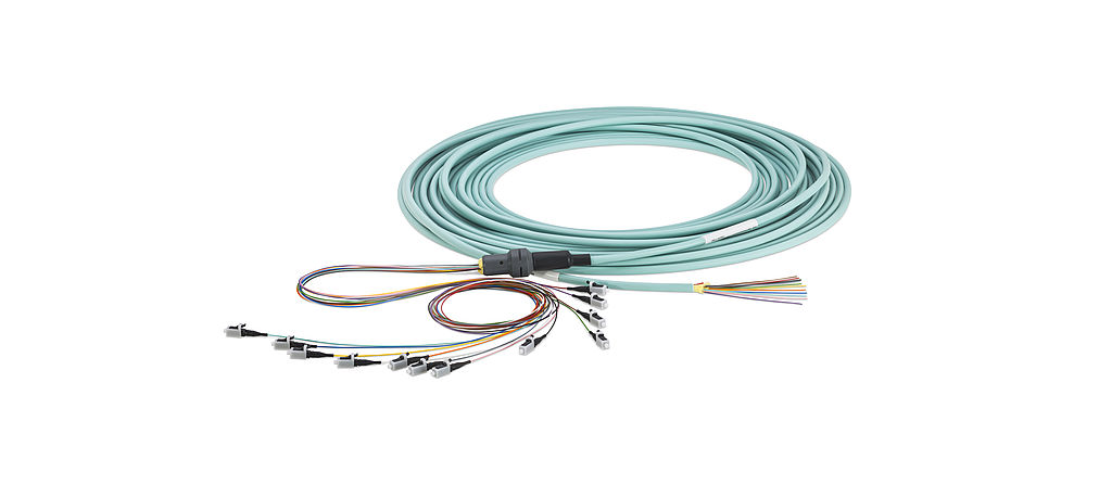 Single-sided pre-assembled LAN cabling system Single-sided pre-assembled LAN cabling system